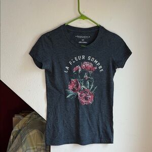 Aeropostale Gray La Fleur Sombre Fitted Short Sleeve Tee‎ S/P